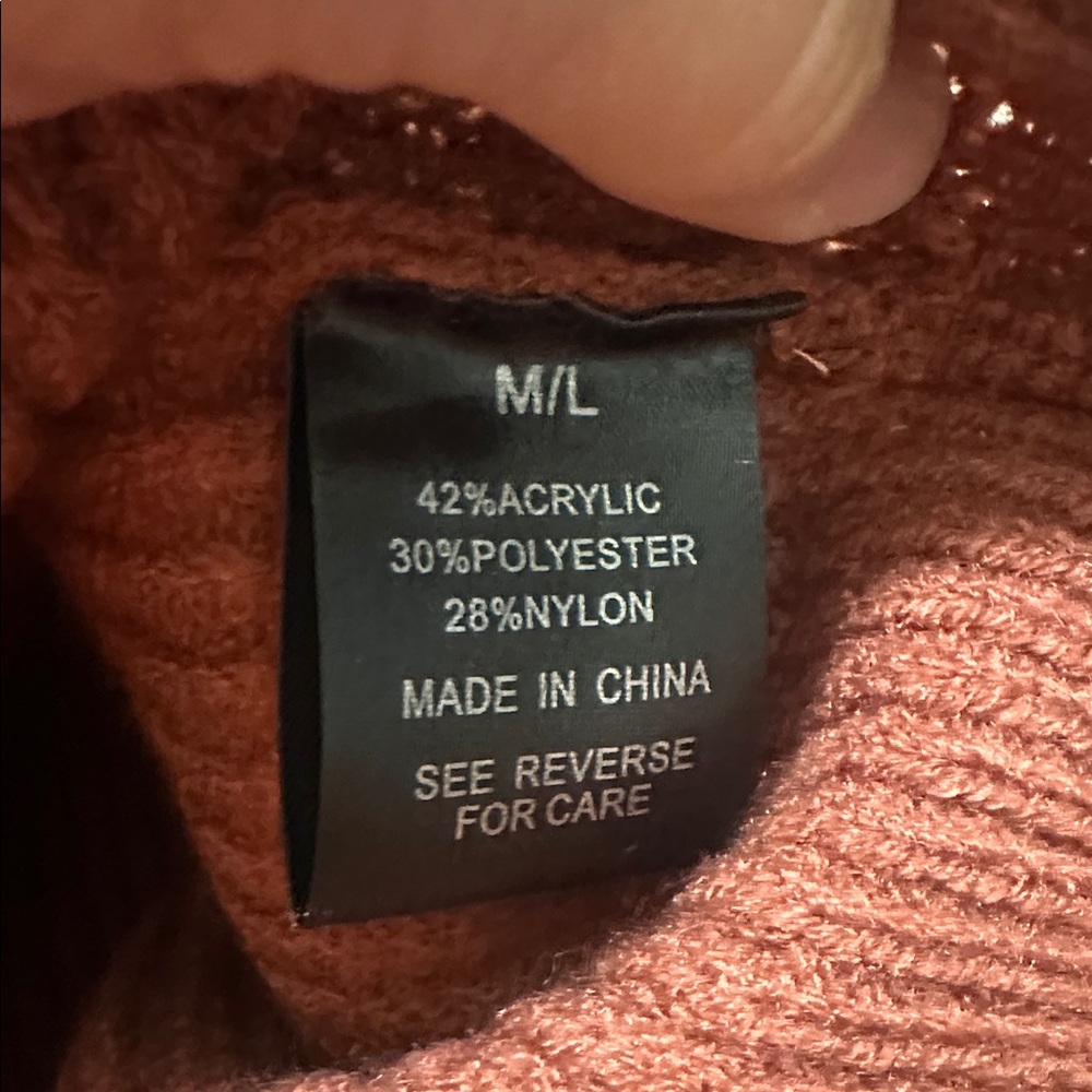 Wishlist Sweater - Picture 4 of 4